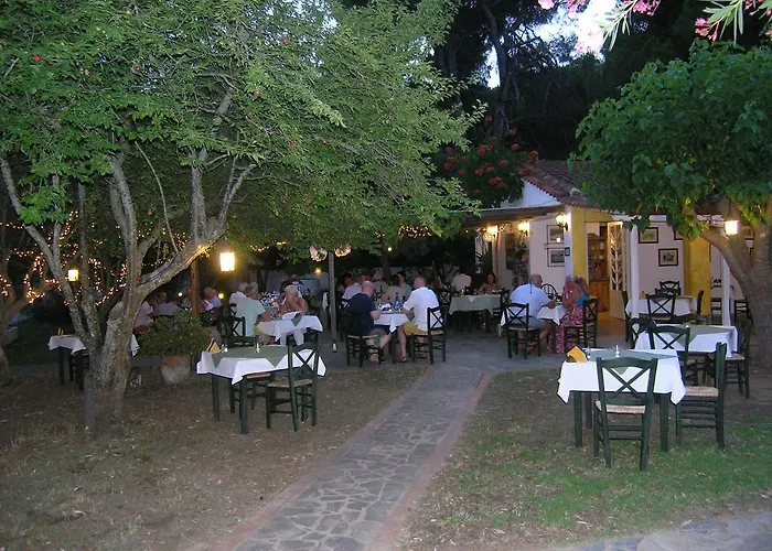 Strophilia * Koukounaries